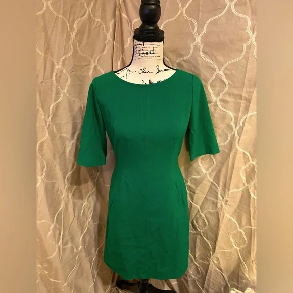 Tahari Asl Dresses | Vintage Tahari Arthur S. Levine Emerald Green Lined Dress W/ Pockets Size 4p | Color: Gold/Green | Size: 4p | Pm-43166552's Tahari Asl Dresses | Vintage Tahari Arthur S. Levine Emerald Green Lined Dress W/ Pockets Size 4p | Color: Gold/Green | Size: 4p | Pm-43166552's